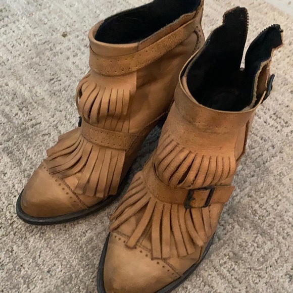 Free People Shoes - Beige tan/ Fringe Bootie.
